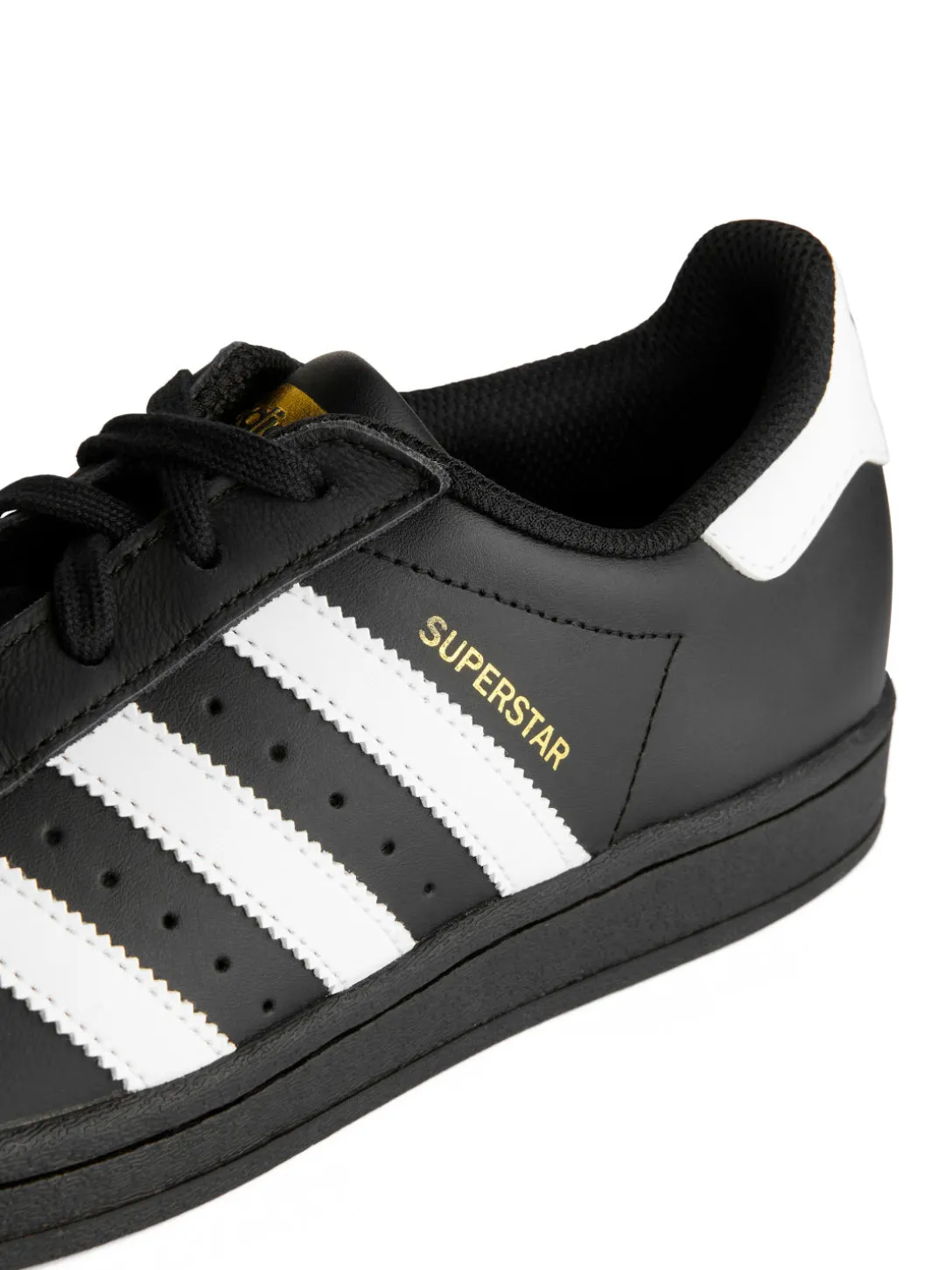 Adidas Superstar Sneakers