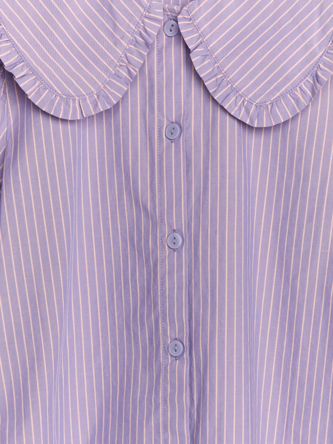 Blus Med Volangkrage