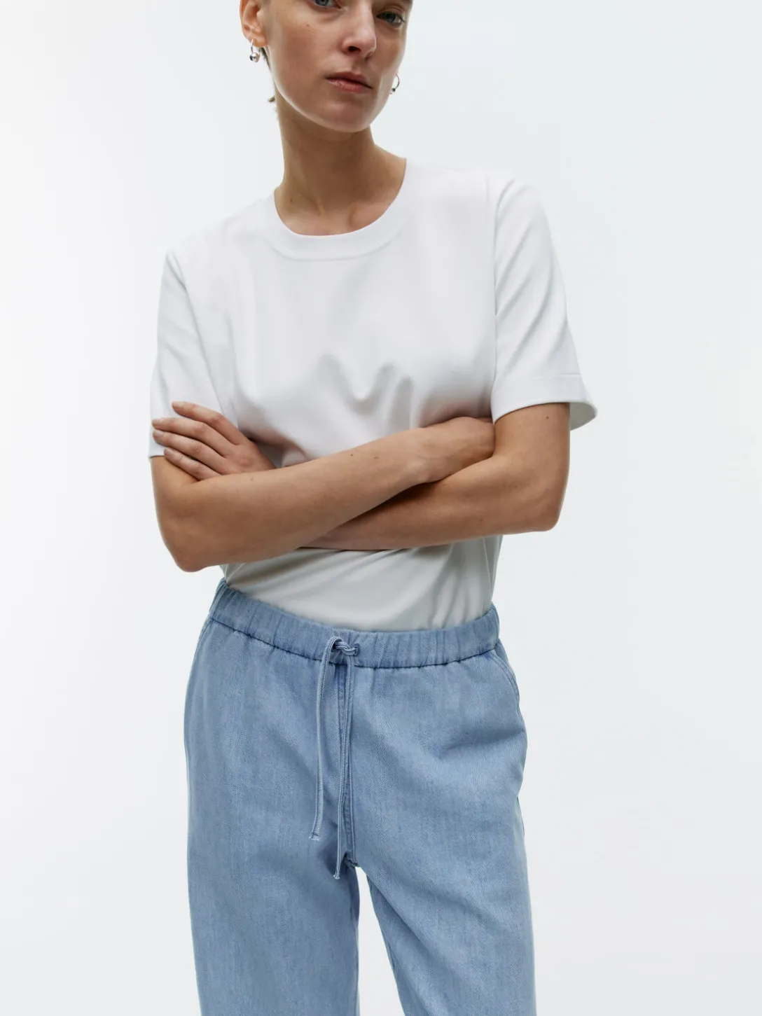 Denimbyxa Med Dragsko