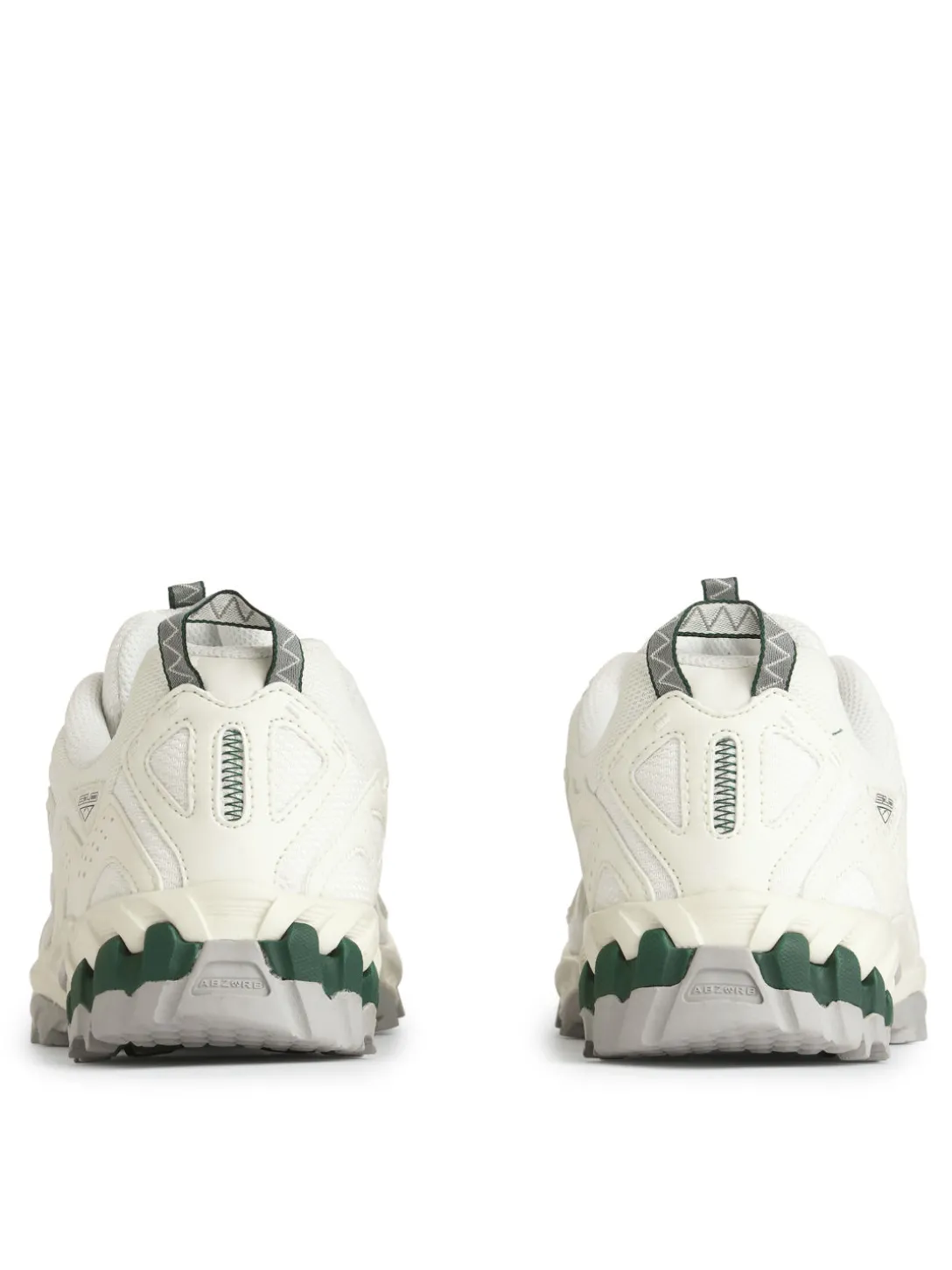 New Balance 610 Sneakers