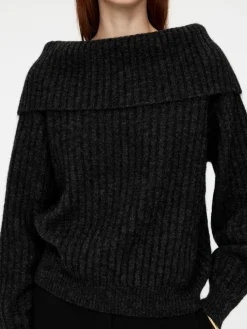 Ribbad Off Shoulder-tröja
