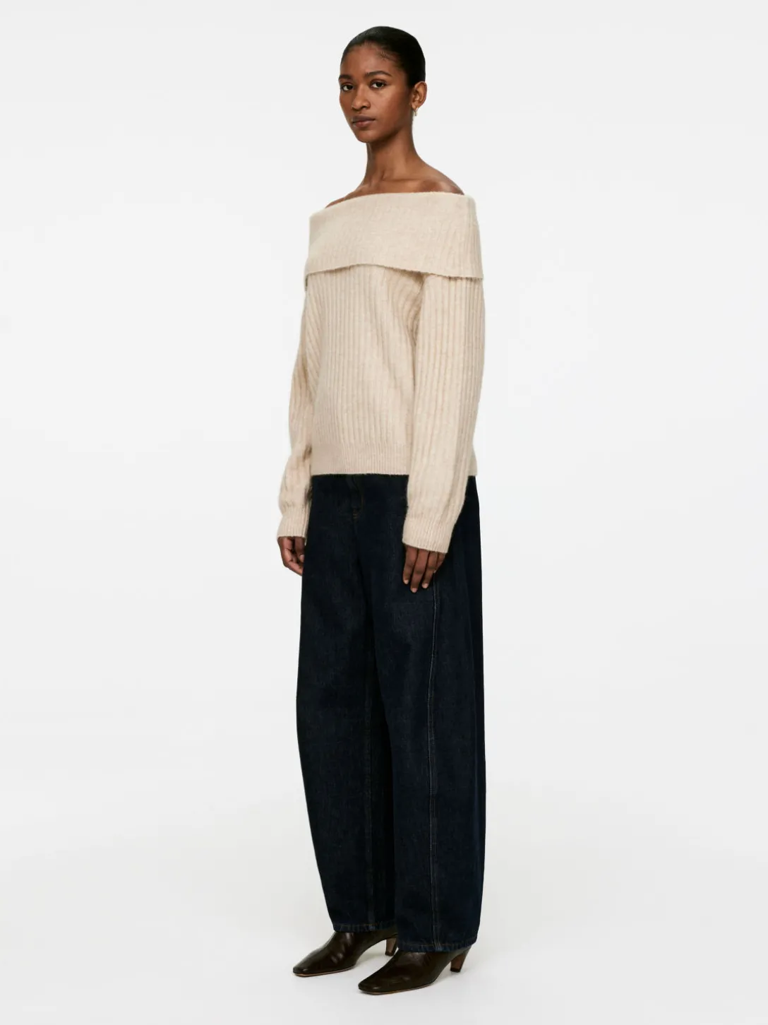 Ribbad Off Shoulder-tröja