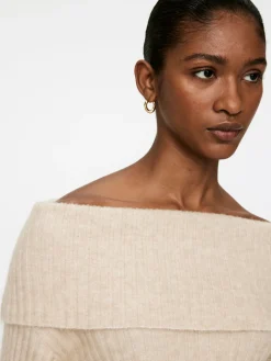 Ribbad Off Shoulder-tröja