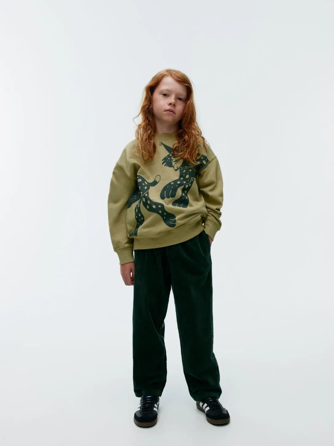 Sweatshirt