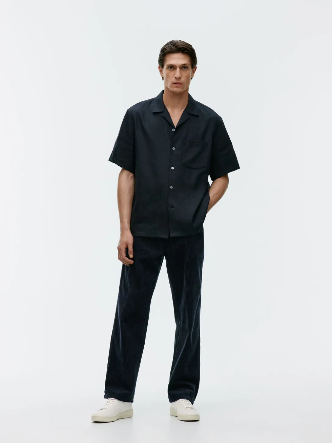 Veja V12 Sneakers