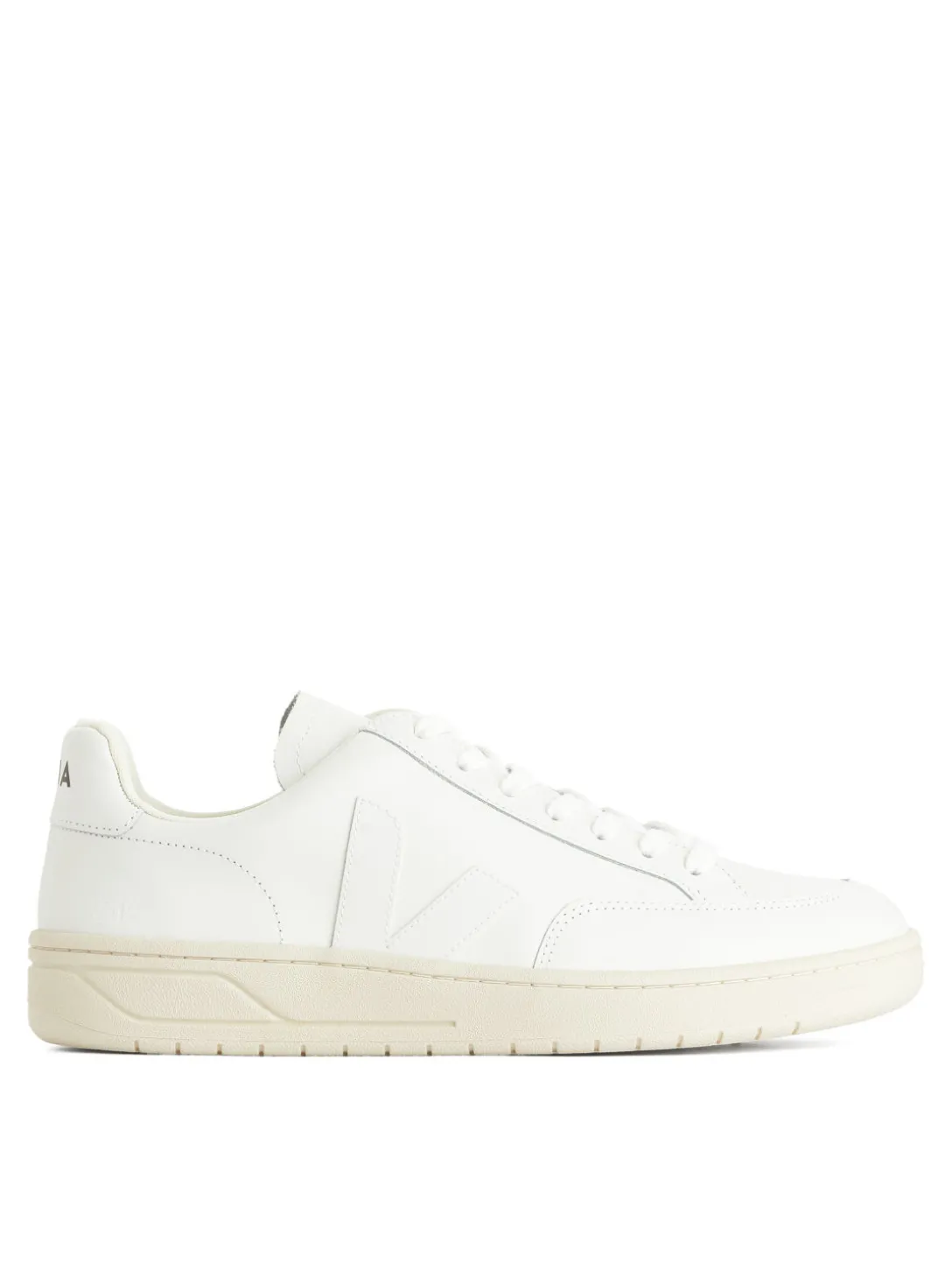 Veja V12 Sneakers