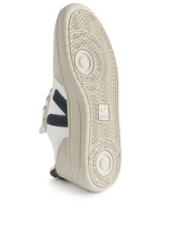 Veja V-10 Trainers